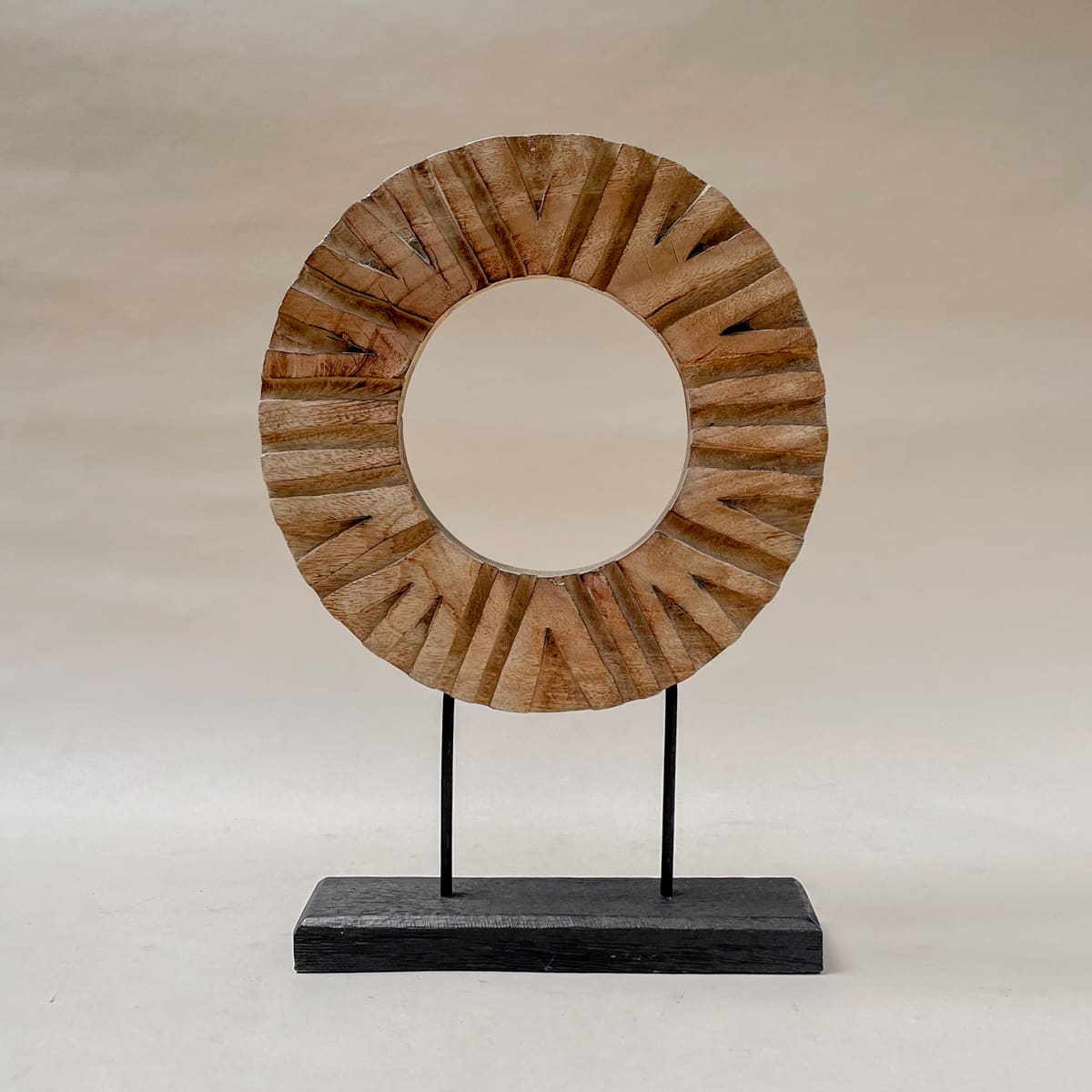 Fendor Wooden Medallion Sculpture - Home Artisan