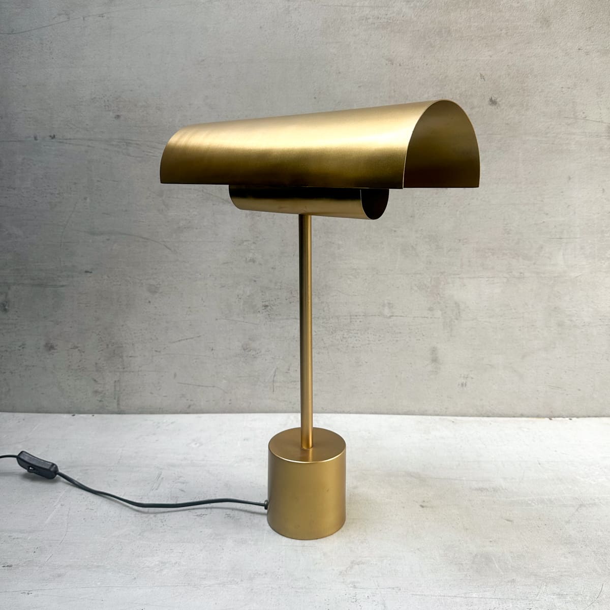 Benett Golden Metal Table Lamp - Home Artisan