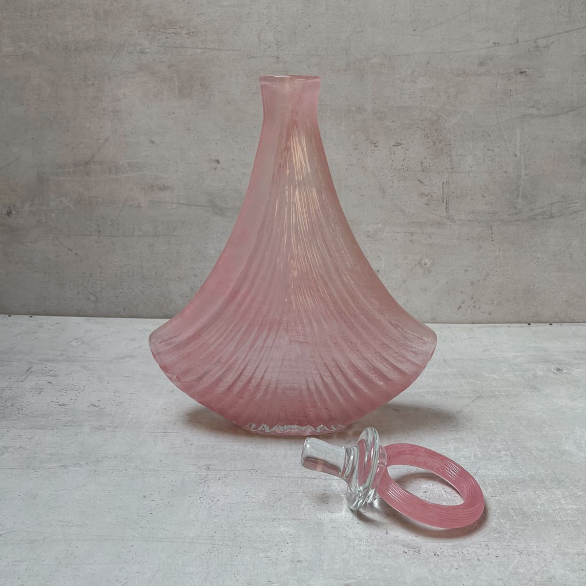 Zayden Pink Opulent Glass Vase - Home Artisan