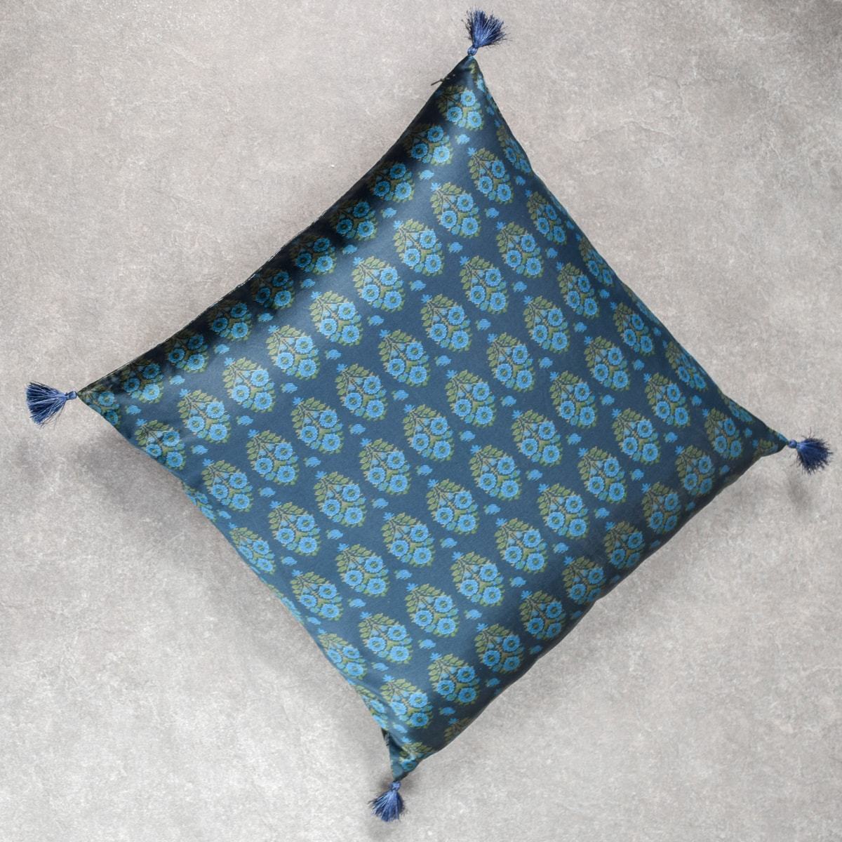 Blue and green outlet cushion covers