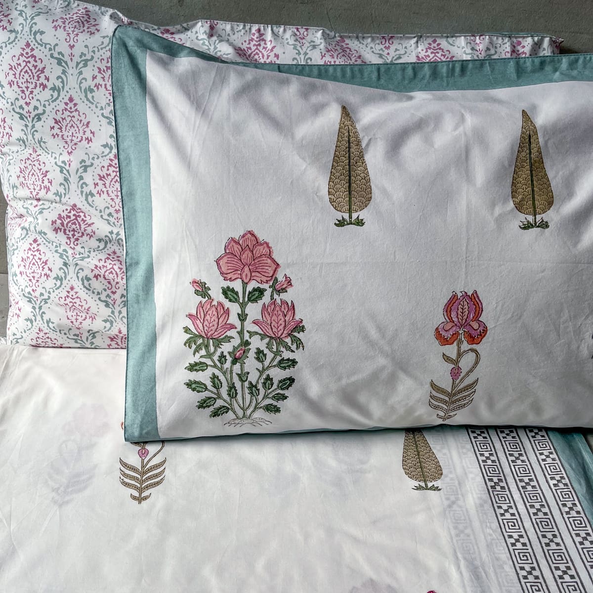 Ahida Floral Pattern Hand Block Print Bed Sheet - Home Artisan