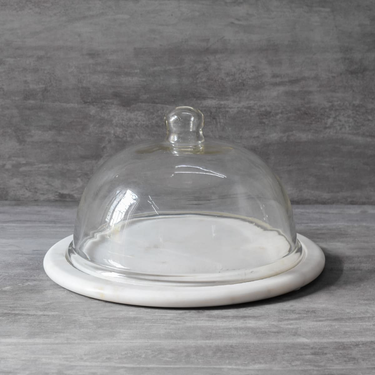 Flavio Marble and Glass Dome Server