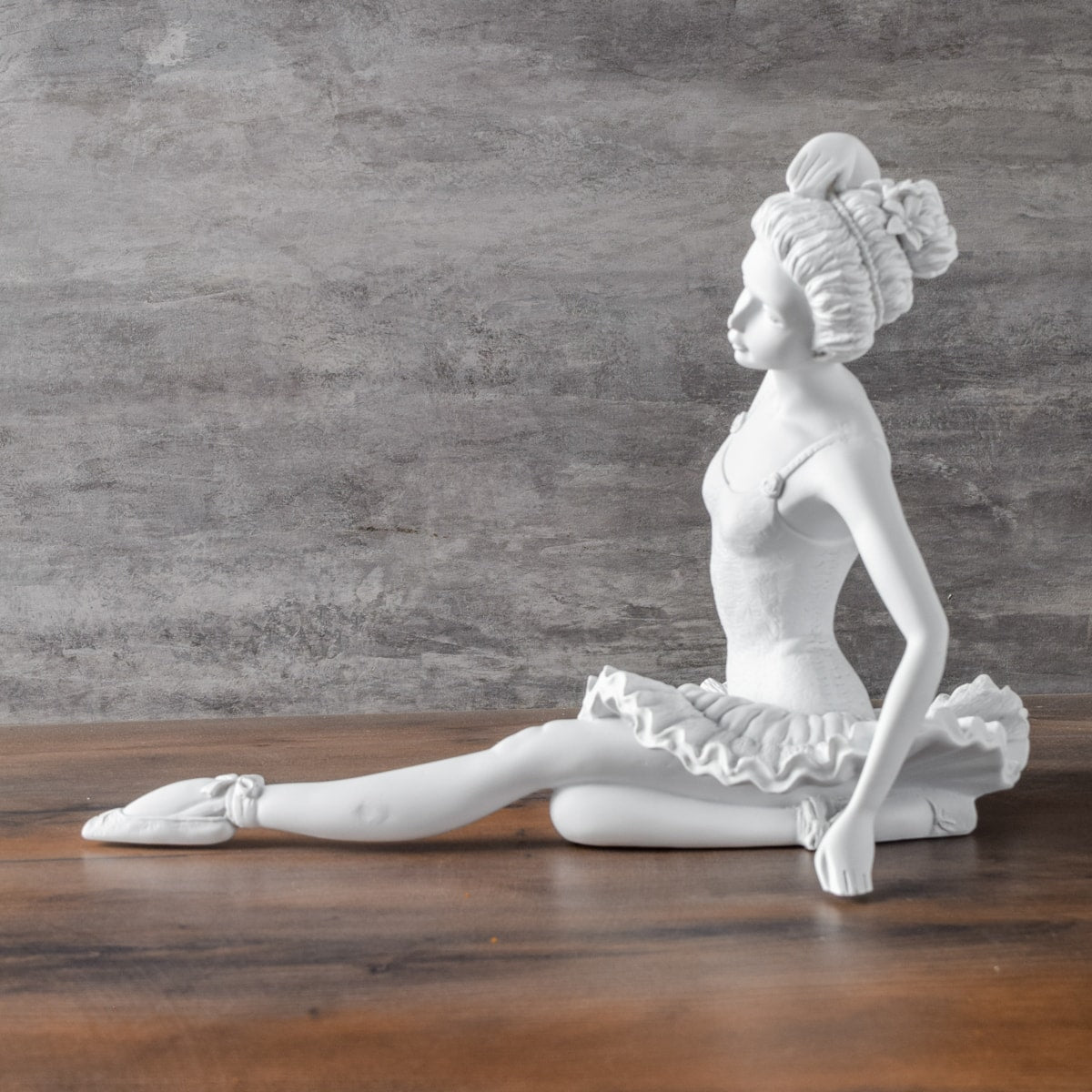 Aurelia Ballerina Sculpture - Home Artisan