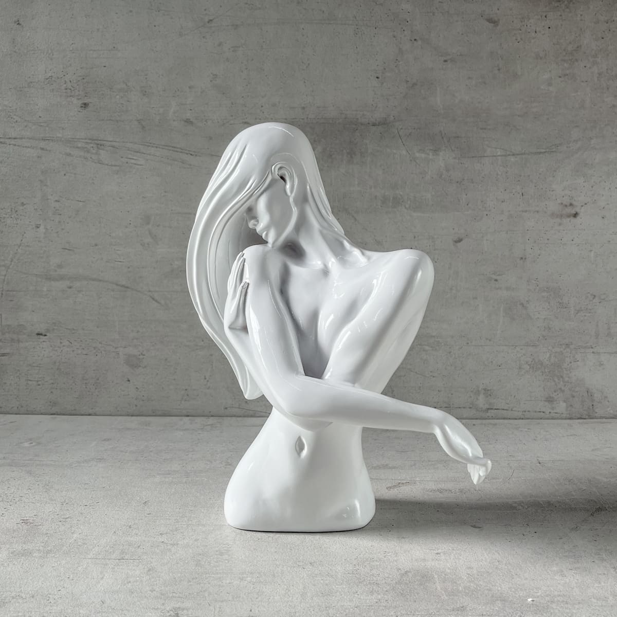 Alessia White Woman Sculpture - Home Artisan